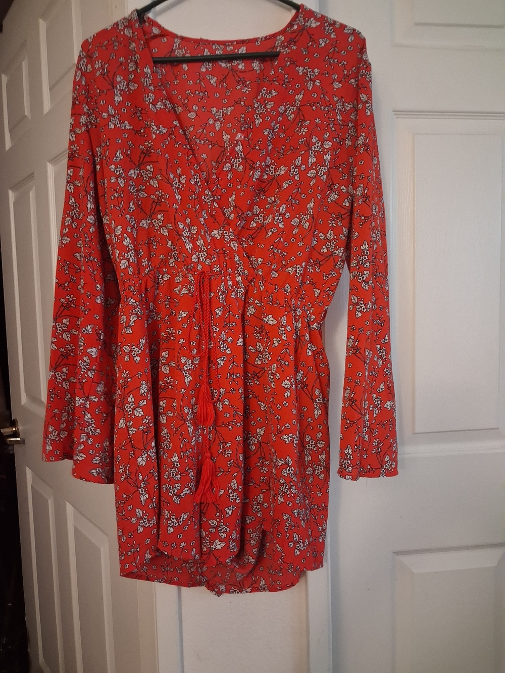 Floral Tie-Waist Red Long-Sleeve Romper